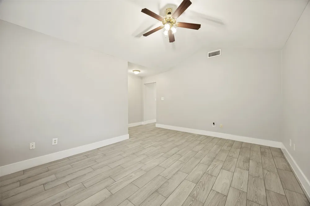 1009 Enlow Circle Commerce, TX 75428