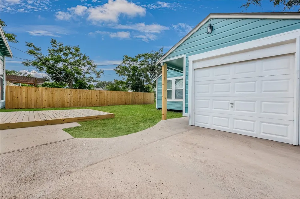 326 Melrose Corpus Christi, TX 78404