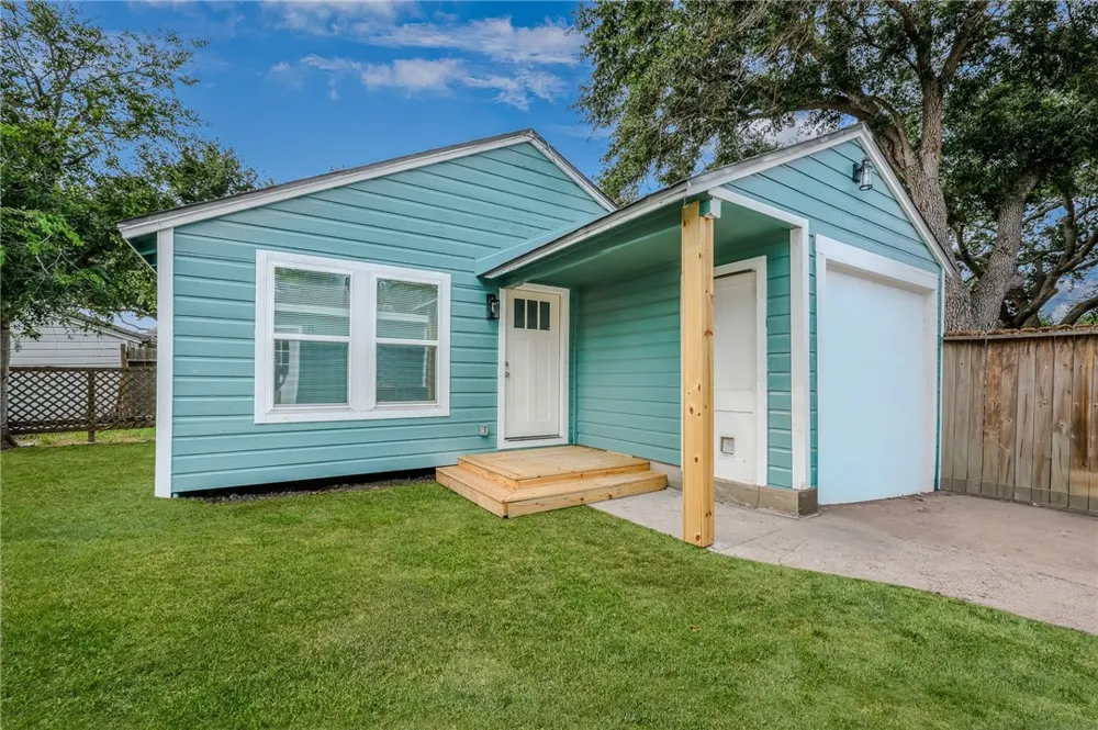 326 Melrose Corpus Christi, TX 78404