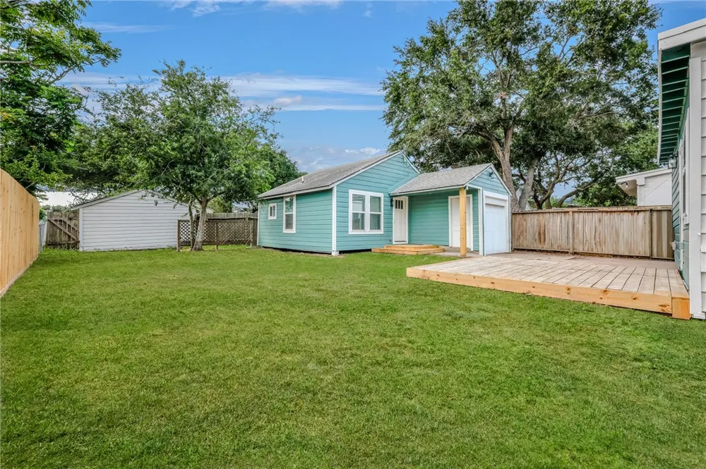 326 Melrose Corpus Christi, TX 78404