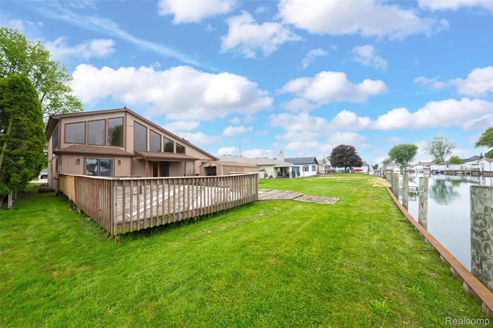 7774 Colony Drive Clay Township, MI 48001