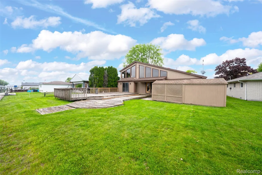 7774 Colony Drive Clay Township, MI 48001