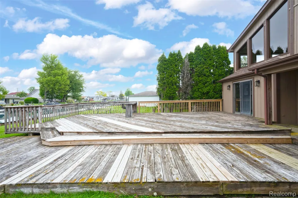 7774 Colony Drive Clay Township, MI 48001