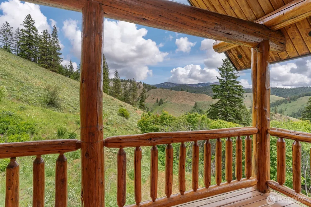 9350 North Fork Road Cashmere, WA 98815