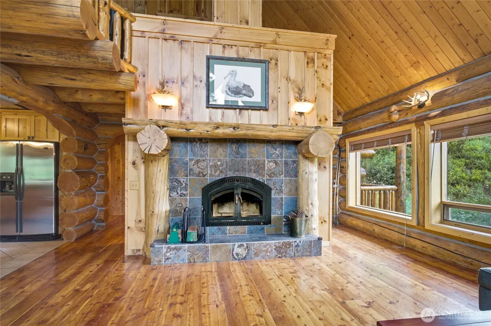 9350 North Fork Road Cashmere, WA 98815