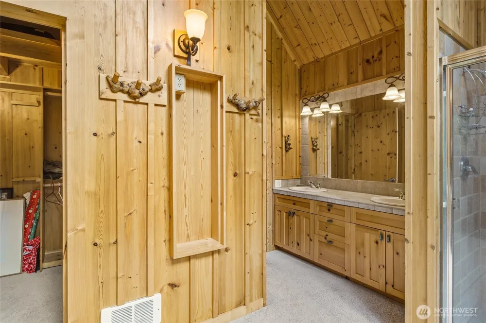 9350 North Fork Road Cashmere, WA 98815