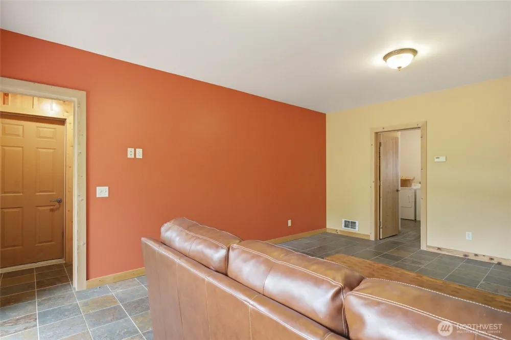 9350 North Fork Road Cashmere, WA 98815