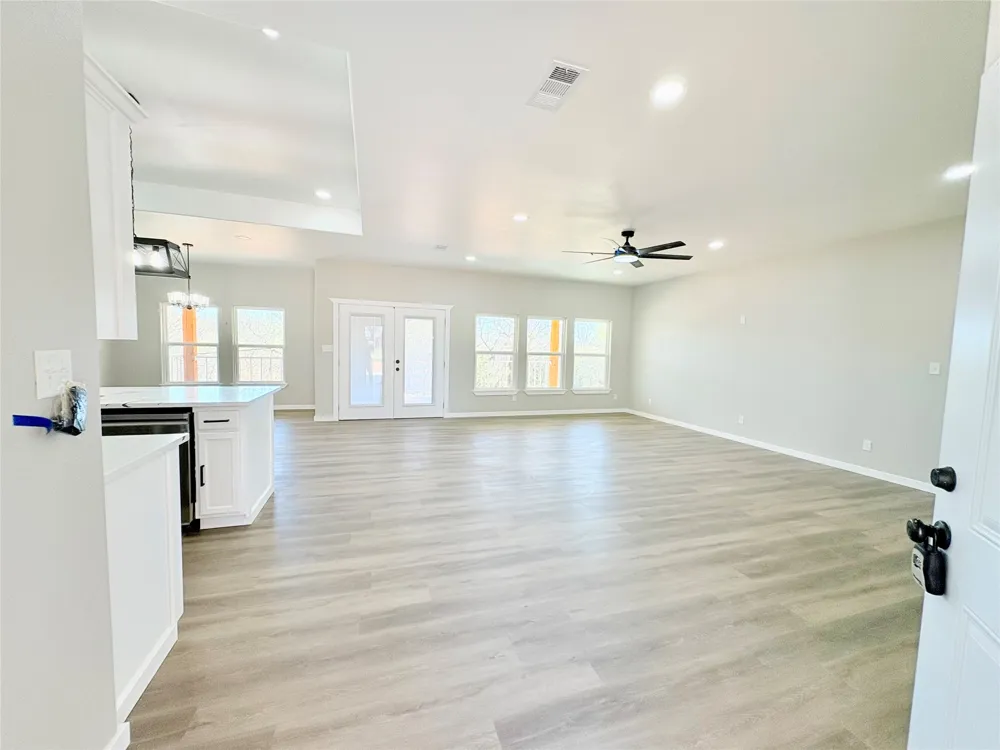 1503 S Rodgers Dr Graham, TX 76450