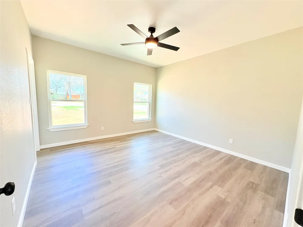 1503 S Rodgers Dr Graham, TX 76450