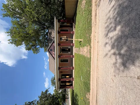 105 S Cedar Street