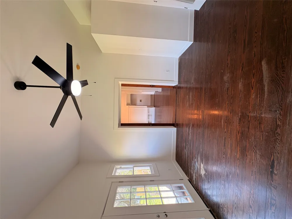 105 S Cedar Street Luling, TX 78648