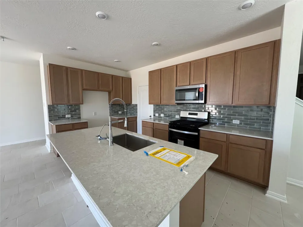 6415 Kentfield Drive Arcola, TX 77583