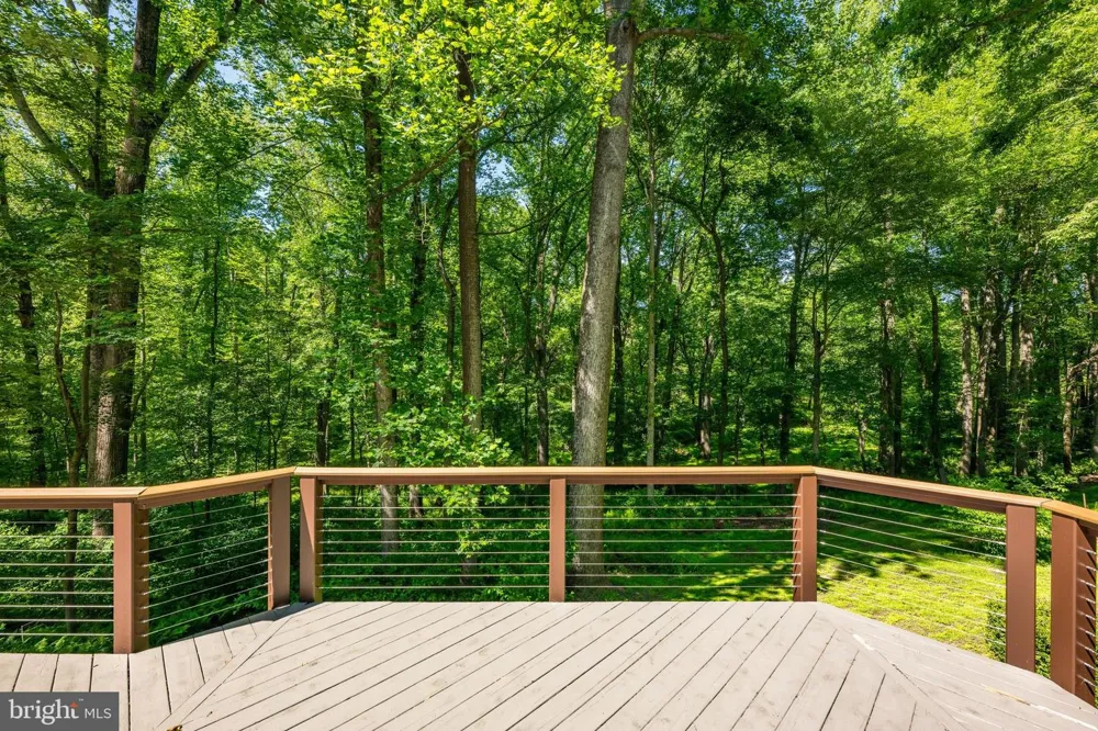 7921 GOODHURST DRIVE Gaithersburg, MD 20882