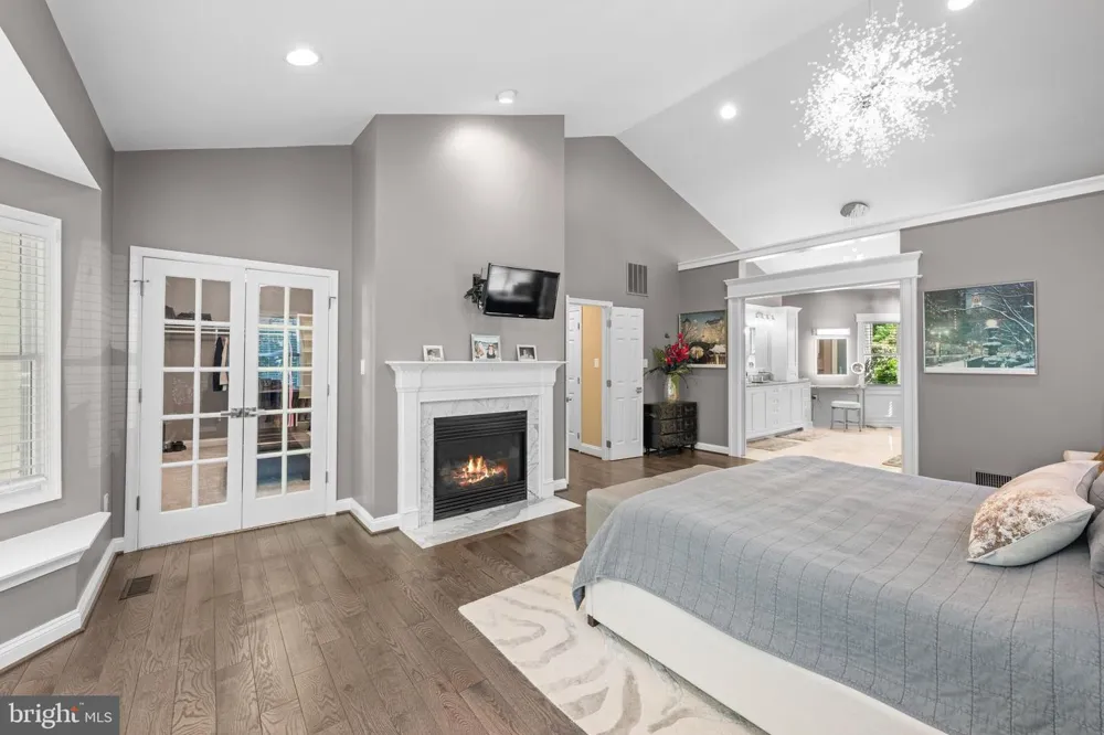 7921 GOODHURST DRIVE Gaithersburg, MD 20882