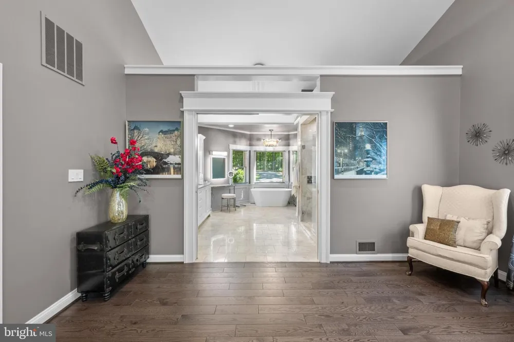 7921 GOODHURST DRIVE Gaithersburg, MD 20882