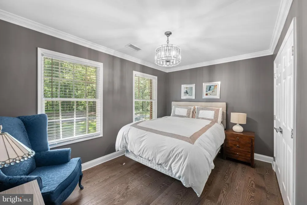 7921 GOODHURST DRIVE Gaithersburg, MD 20882