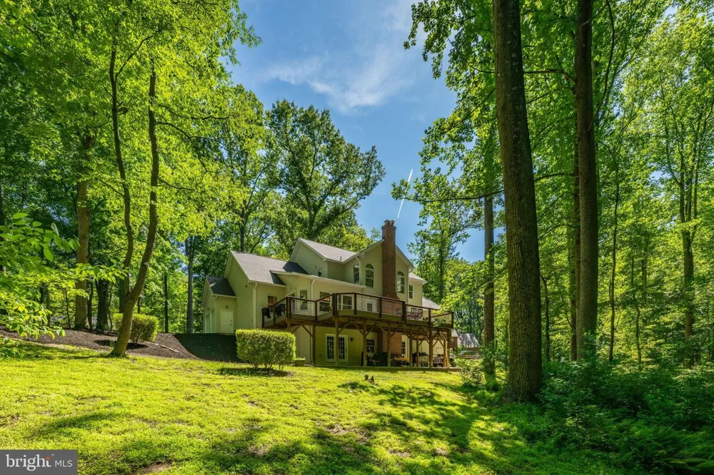 7921 GOODHURST DRIVE Gaithersburg, MD 20882