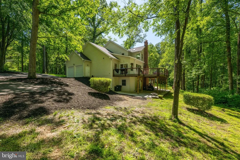 7921 GOODHURST DRIVE Gaithersburg, MD 20882
