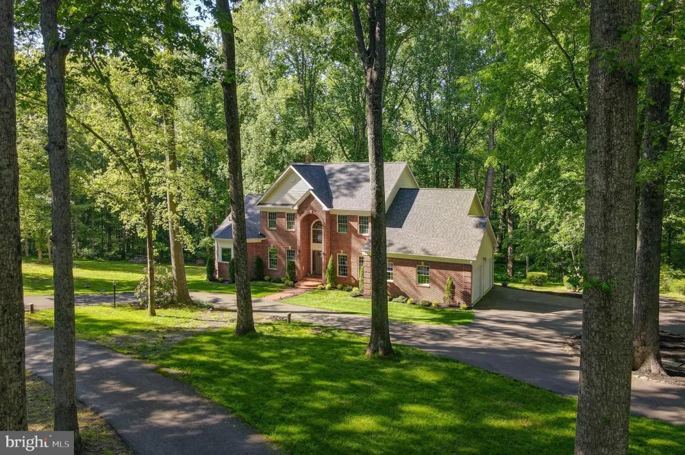 7921 GOODHURST DRIVE Gaithersburg, MD 20882