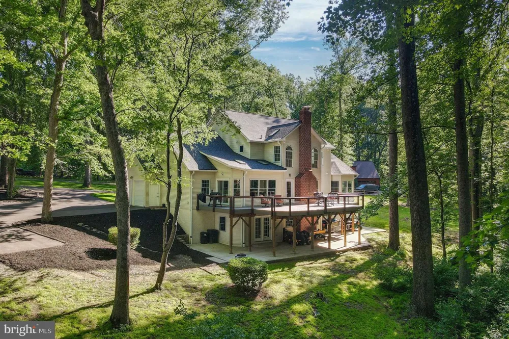 7921 GOODHURST DRIVE Gaithersburg, MD 20882