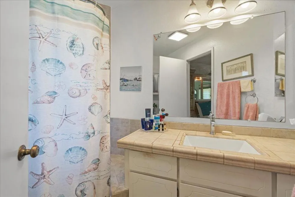 8014 Pinot Noir Court San Jose, CA 95135