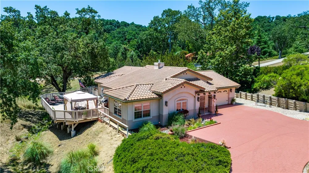 9905 Corriente Atascadero, CA 93422