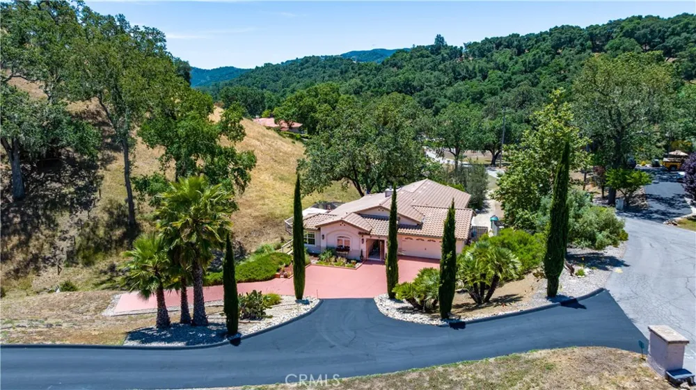 9905 Corriente Atascadero, CA 93422