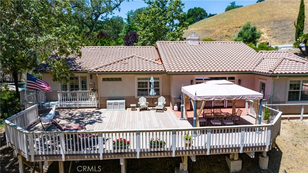 9905 Corriente Atascadero, CA 93422