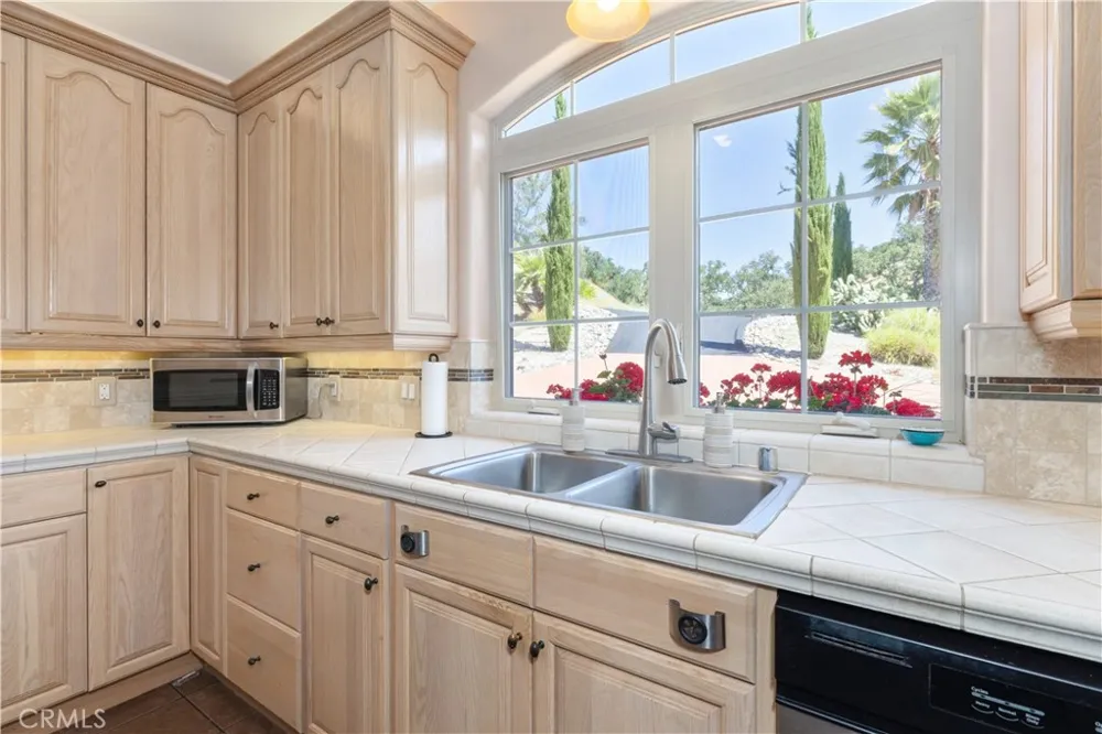 9905 Corriente Atascadero, CA 93422