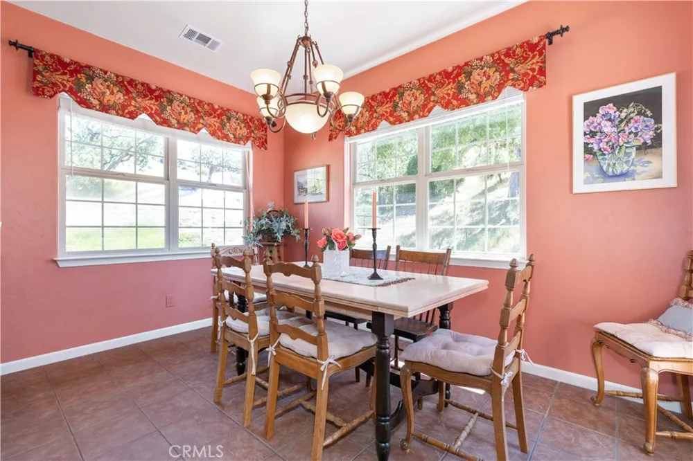 9905 Corriente Atascadero, CA 93422