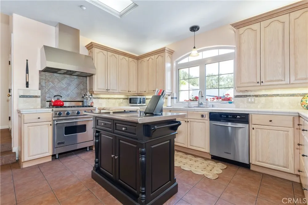 9905 Corriente Atascadero, CA 93422