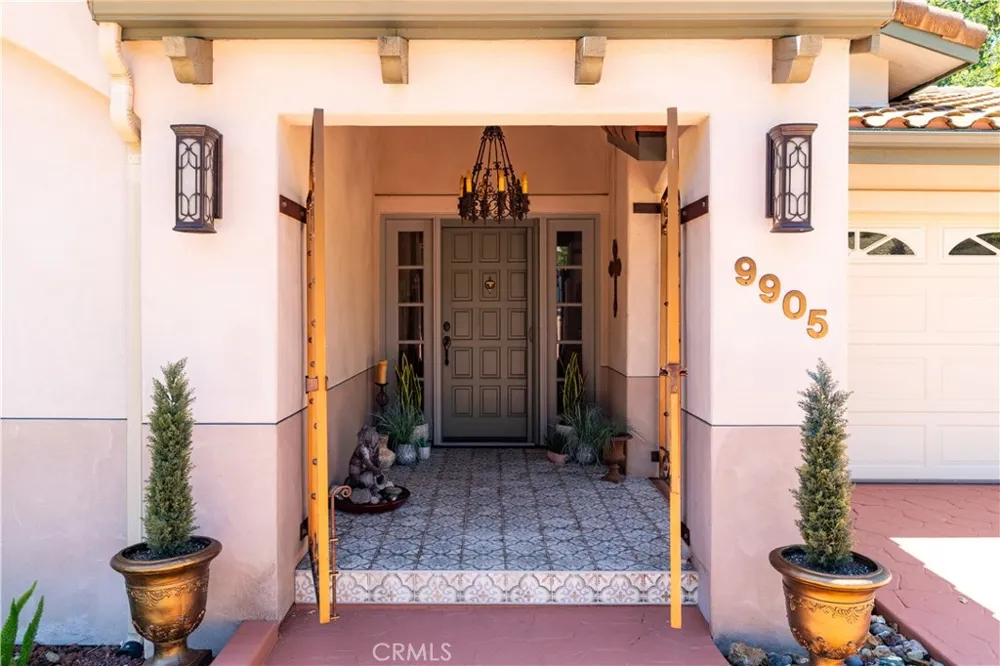 9905 Corriente Atascadero, CA 93422