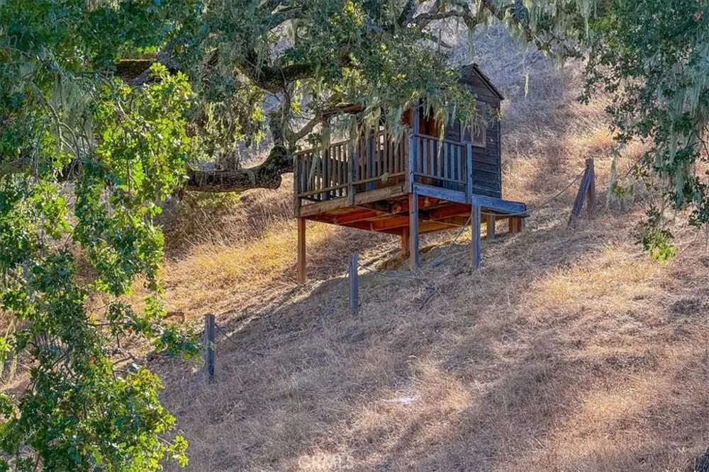 9905 Corriente Atascadero, CA 93422