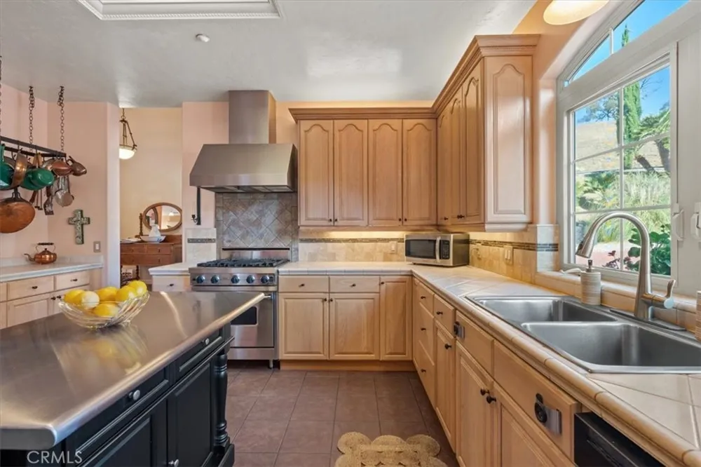 9905 Corriente Atascadero, CA 93422