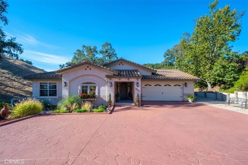 9905 Corriente Atascadero, CA 93422