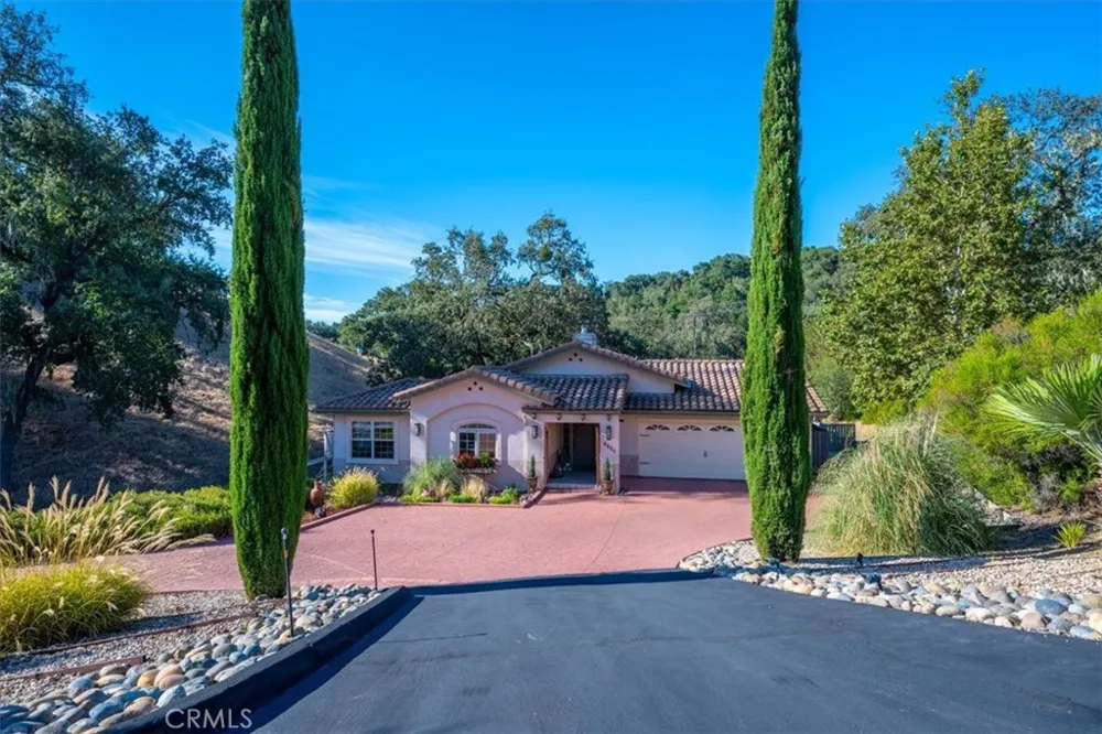 9905 Corriente Atascadero, CA 93422