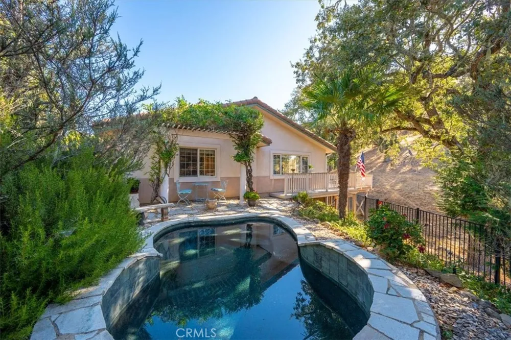 9905 Corriente Atascadero, CA 93422