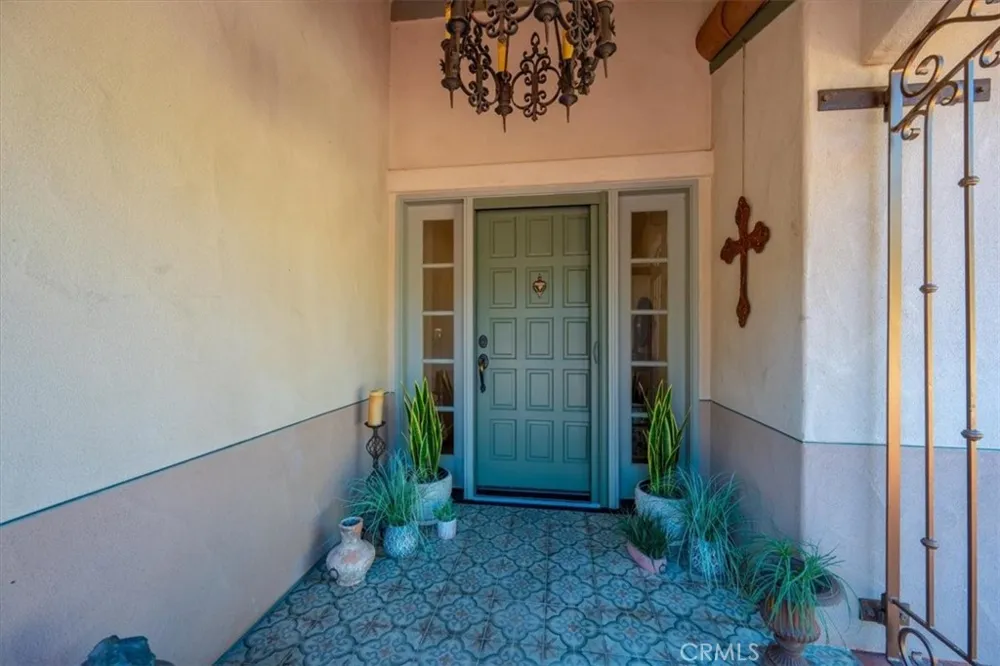 9905 Corriente Atascadero, CA 93422