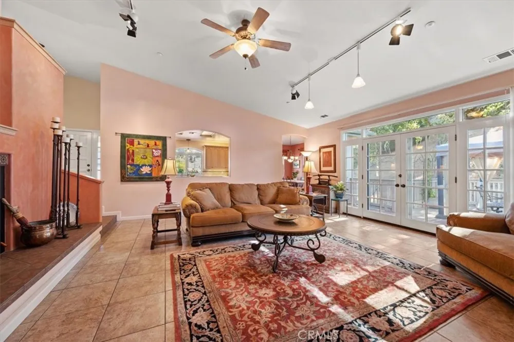 9905 Corriente Atascadero, CA 93422