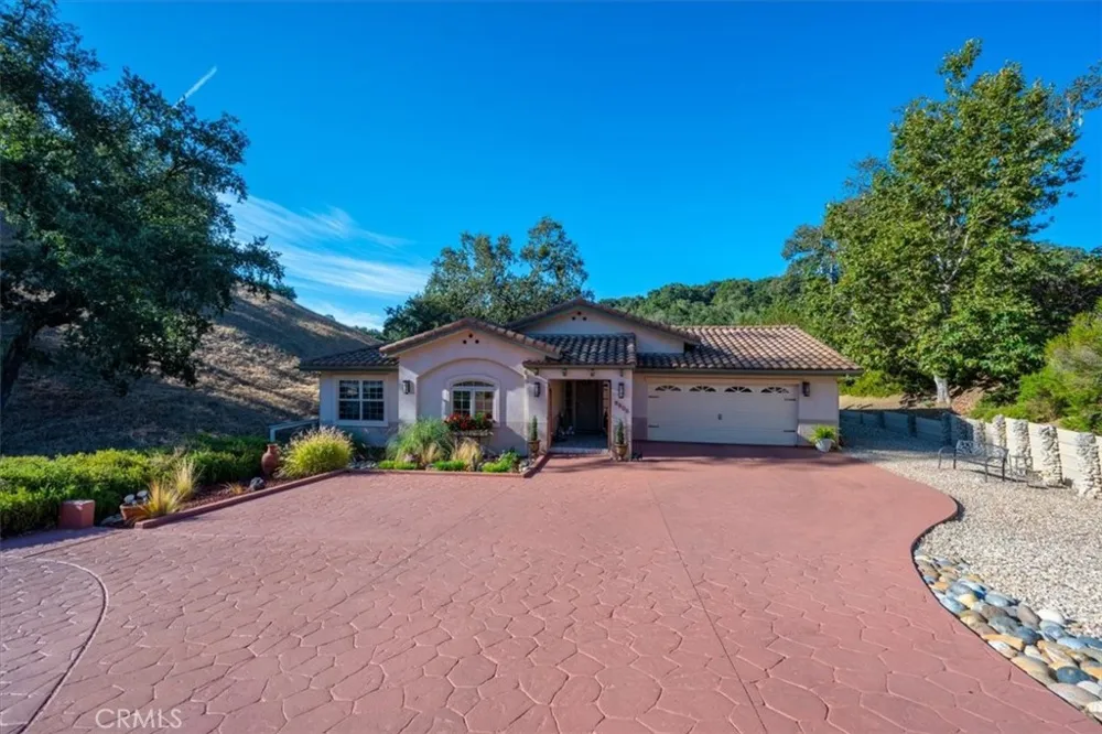 9905 Corriente Atascadero, CA 93422
