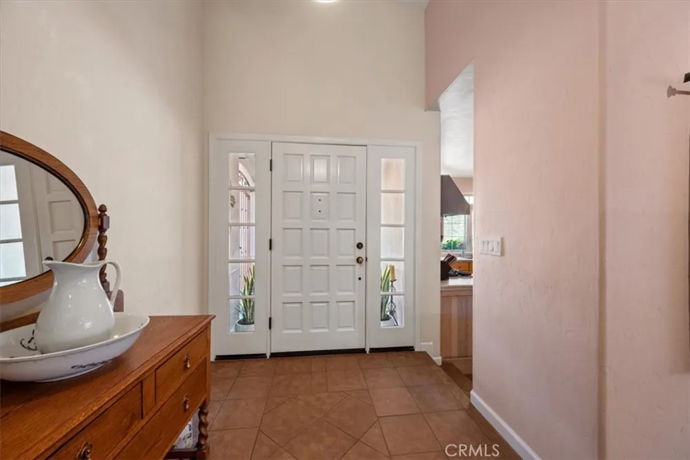 9905 Corriente Atascadero, CA 93422