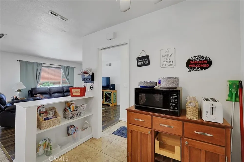 7048 Kilkenny Dr Sacramento, CA 95842