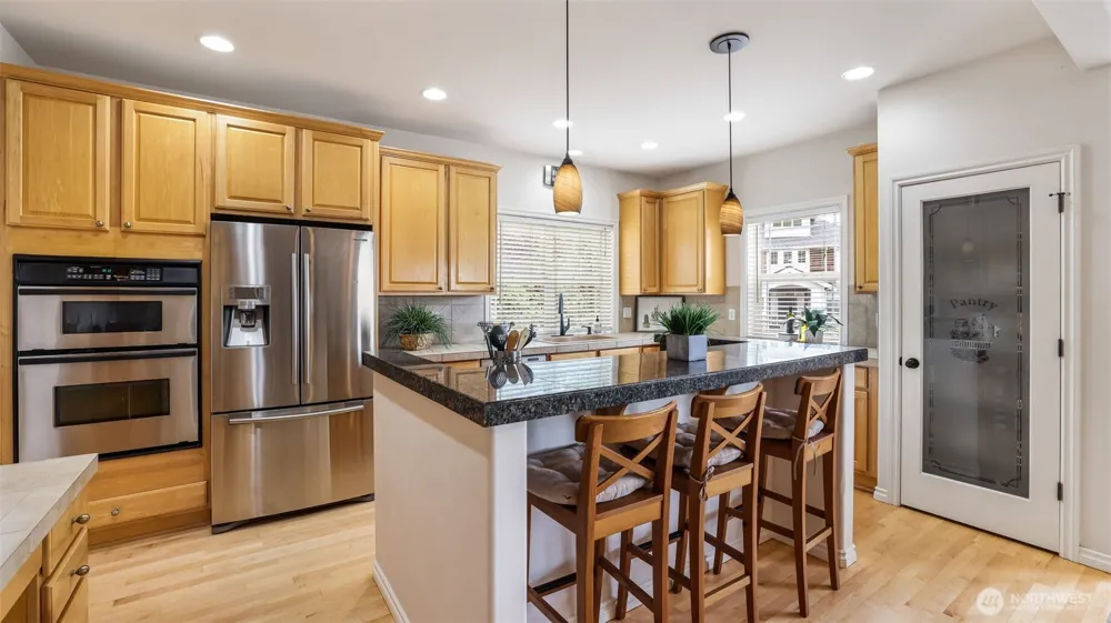 1002 U STREET NW Auburn, WA 98001