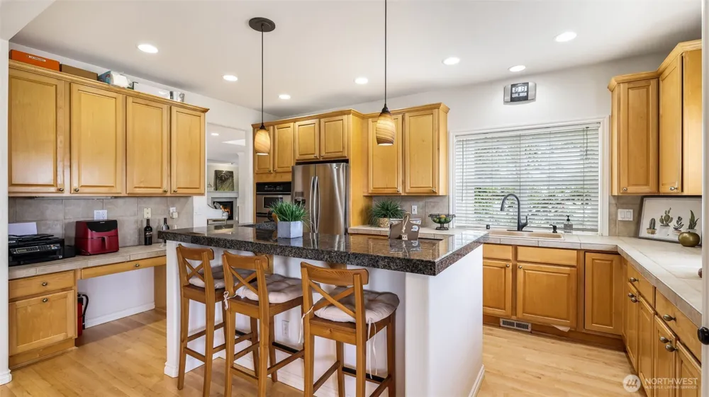 1002 U STREET NW Auburn, WA 98001