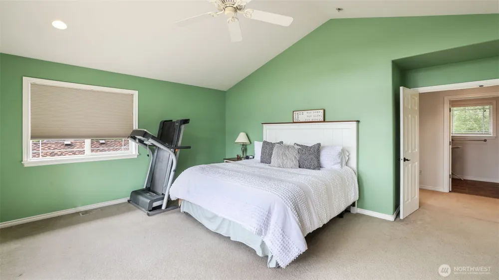1002 U STREET NW Auburn, WA 98001
