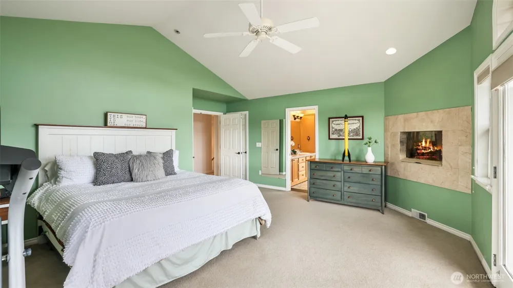 1002 U STREET NW Auburn, WA 98001