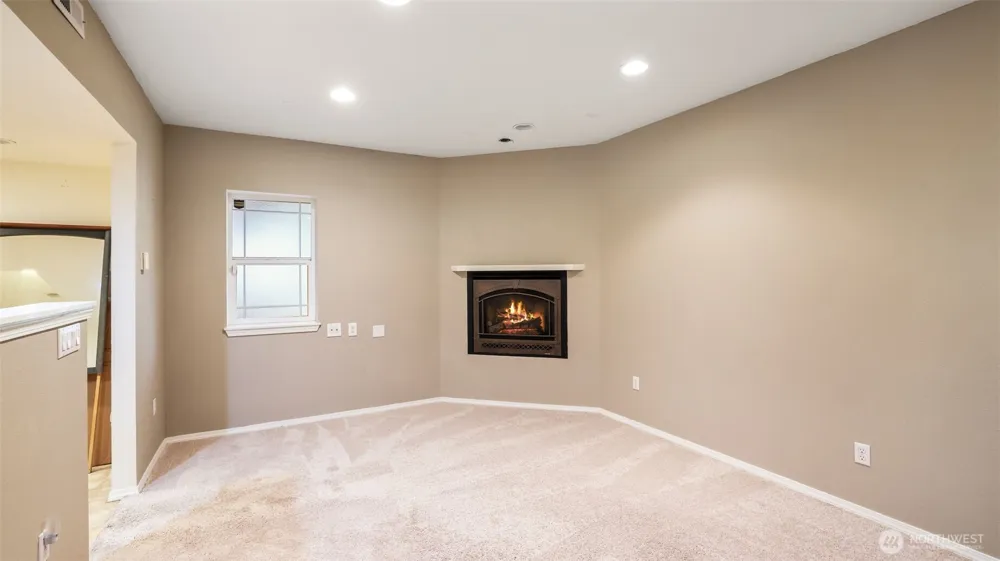 1002 U STREET NW Auburn, WA 98001