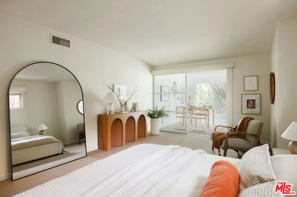 3554 Berry Drive Studio City, CA 91604