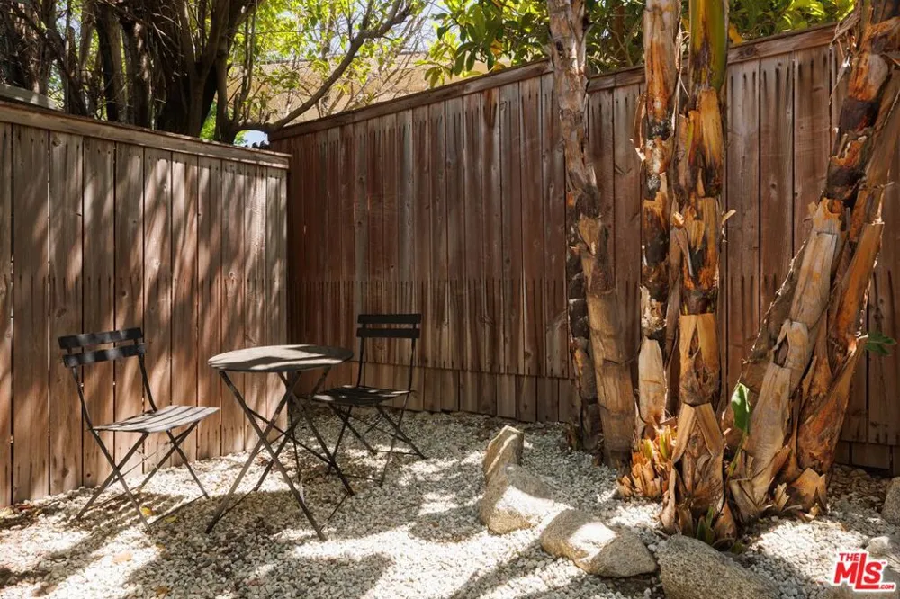 3554 Berry Drive Studio City, CA 91604