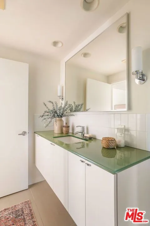 3554 Berry Drive Studio City, CA 91604